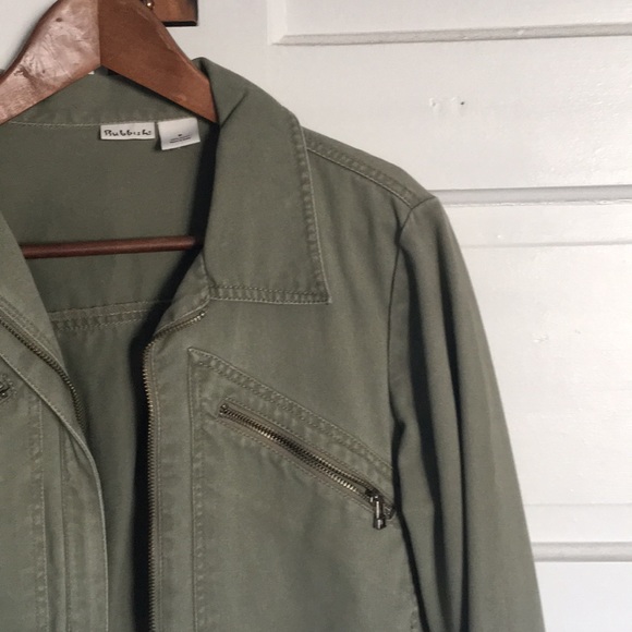 Olive green canvas jacket. Rubbish. M - Picture 2 of 5